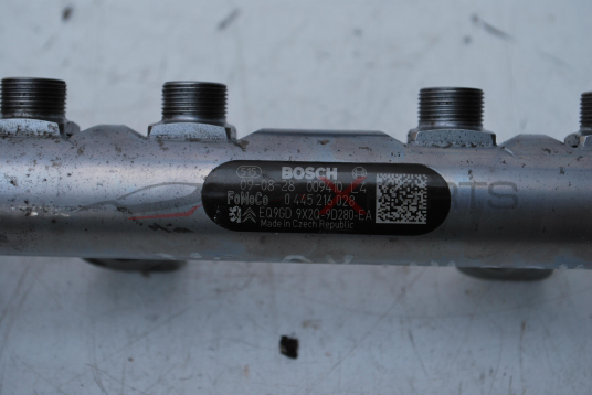 Горивен рейл за JAGUAR XJ 3.0D  0 445 216 028  EQ9GD 9X2Q-9D280-EA