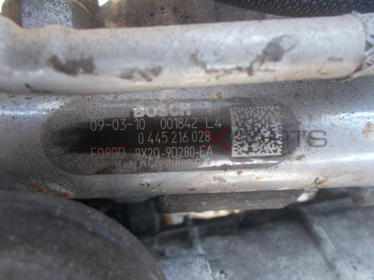 Горивна рейка за Citroen C5 2.7HDI FUEL RAIL 0445216028 9X2Q-9D280-EA