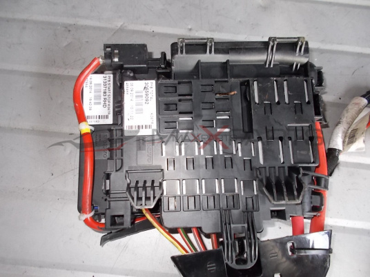 Бушонно табло за VOLVO S60 D3 Fuse box  30659092  31337183